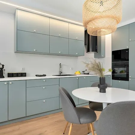 아파트 Zaciszne Z Parkingiem I Balkonem Na Wyspie Sobieszewskiej By Renters *