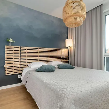 Zaciszne Z Parkingiem I Balkonem Na Wyspie Sobieszewskiej By Renters 아파트