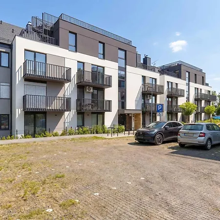 アパート Zaciszne Z Parkingiem I Balkonem Na Wyspie Sobieszewskiej By Renters グダニスク